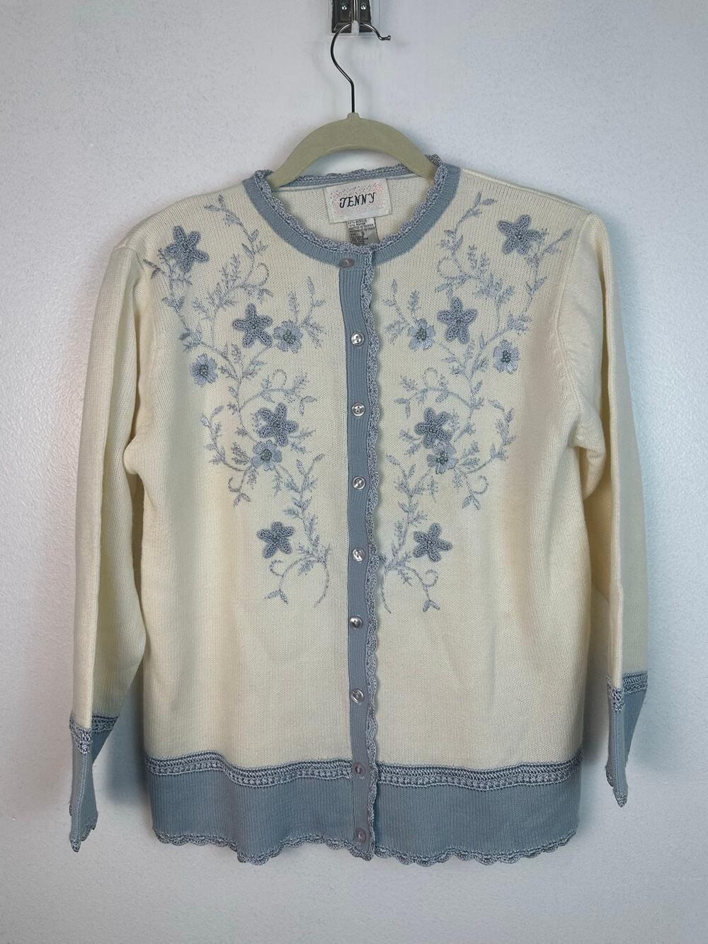 Jenny vintage Women's cardigan cream powder blue embroidery/beaded floral Small
